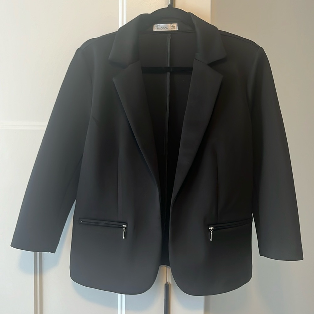 Women’s Black Polyester 3/4 Sleeve Collared Blazer